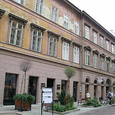 Central Ernesto Budapest Exterior photo