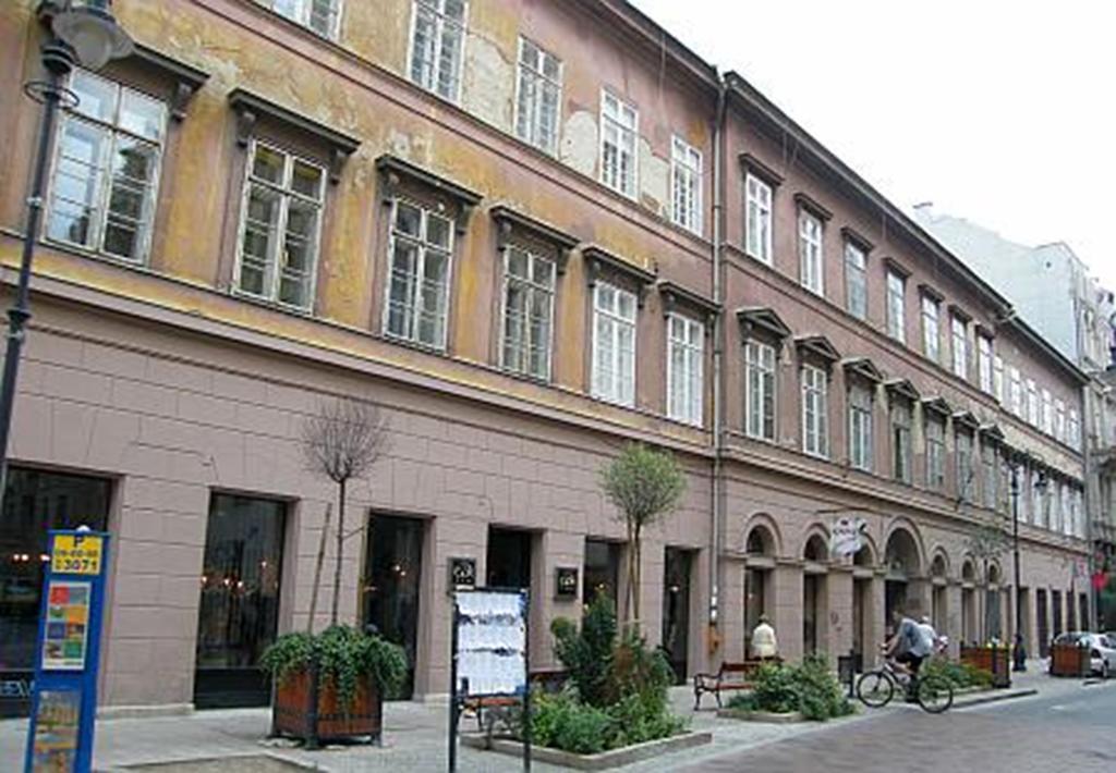 Central Ernesto Budapest Exterior photo
