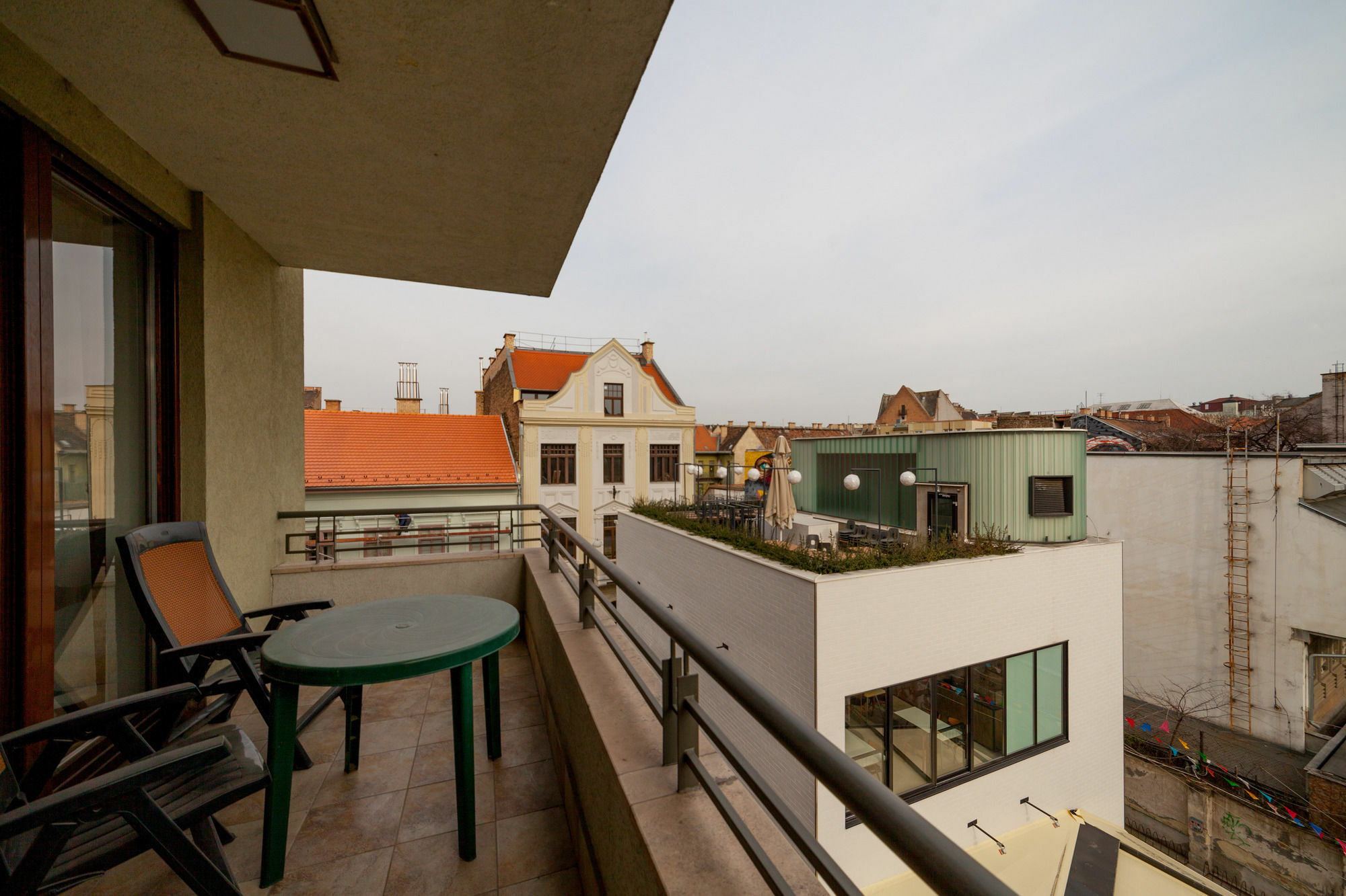 Central Ernesto Budapest Exterior photo