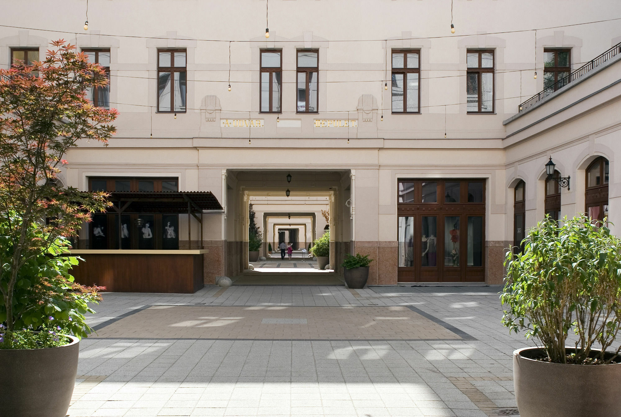 Central Ernesto Budapest Exterior photo