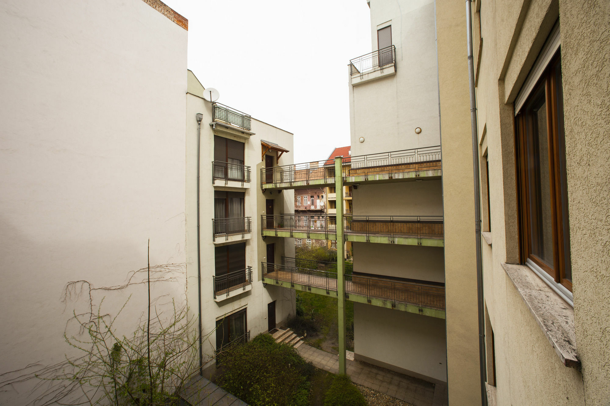 Central Ernesto Budapest Exterior photo