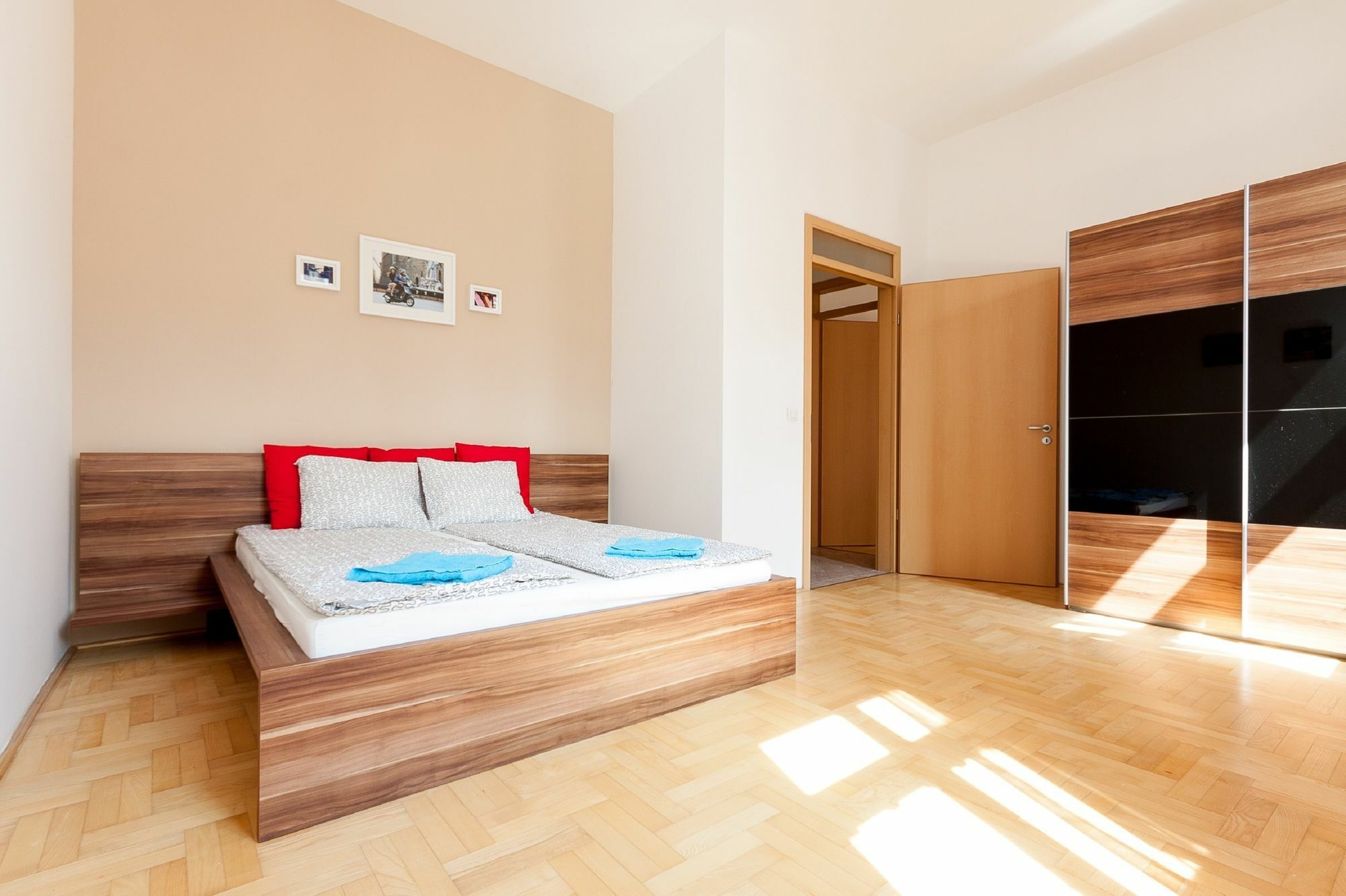 Central Ernesto Budapest Exterior photo